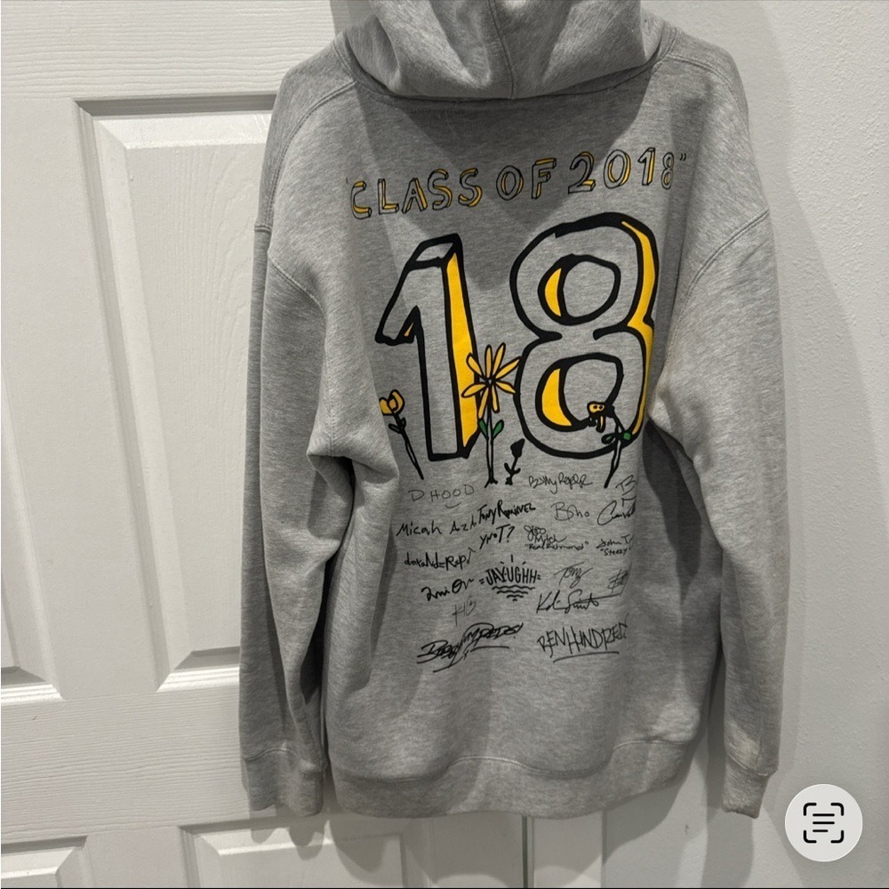 The hundreds farewell POST hoodie size L